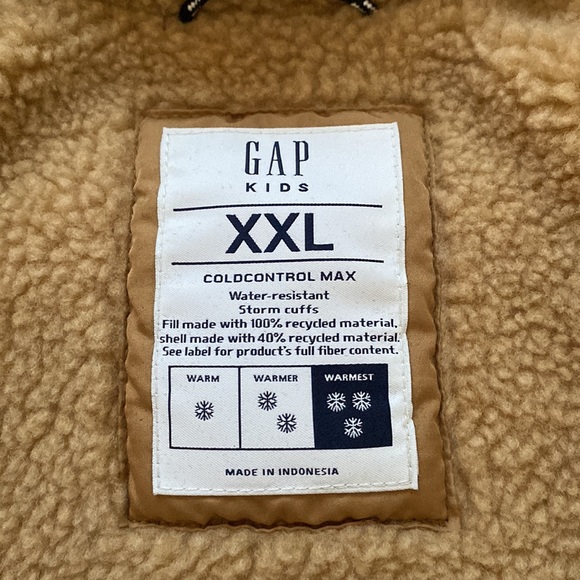 Gap NWOT cold control max puffer - Picture 5 of 6